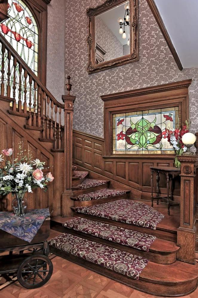 The Gibson Mansion Bed And Breakfast Миссула Экстерьер фото