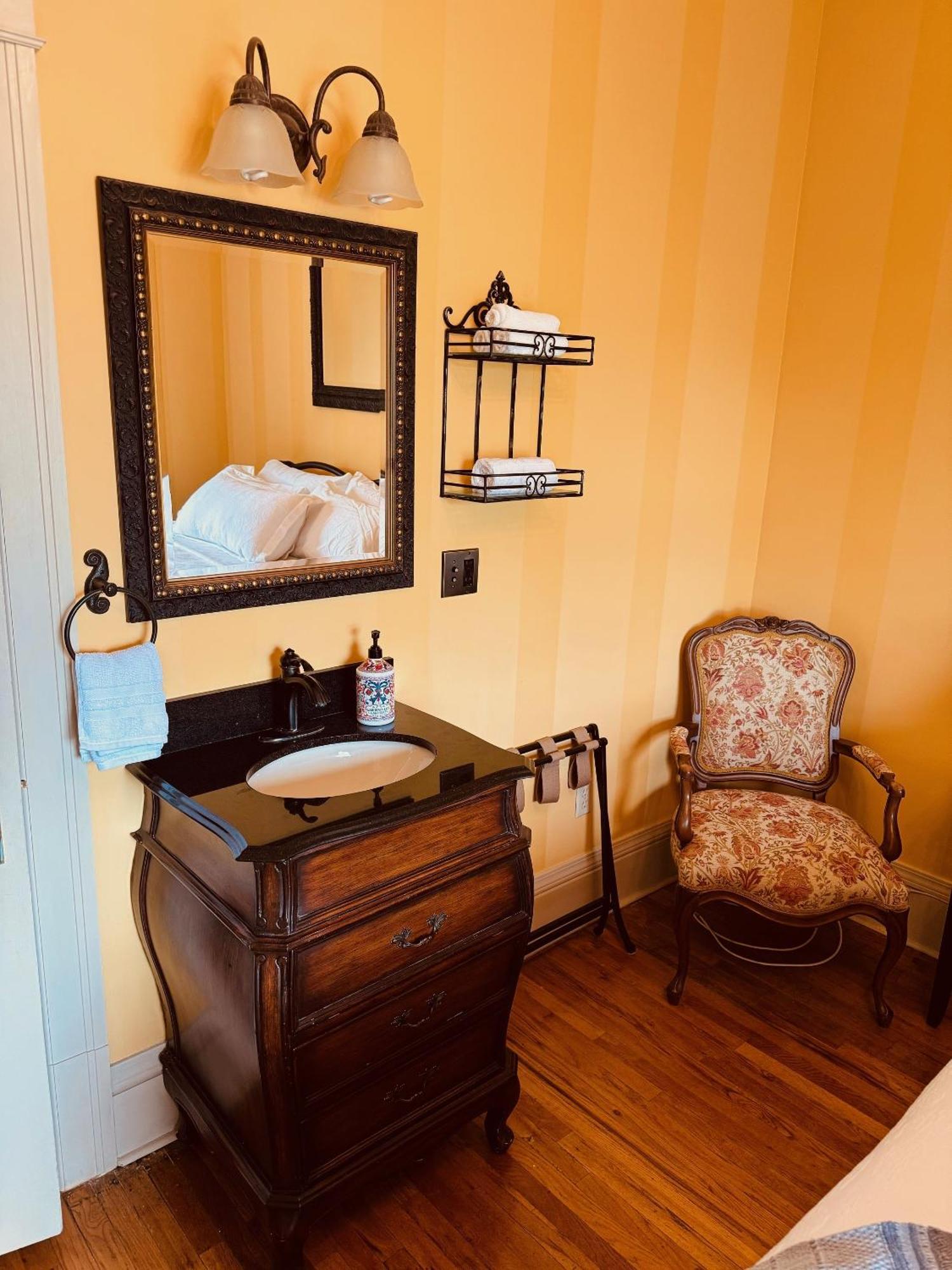 The Gibson Mansion Bed And Breakfast Миссула Экстерьер фото