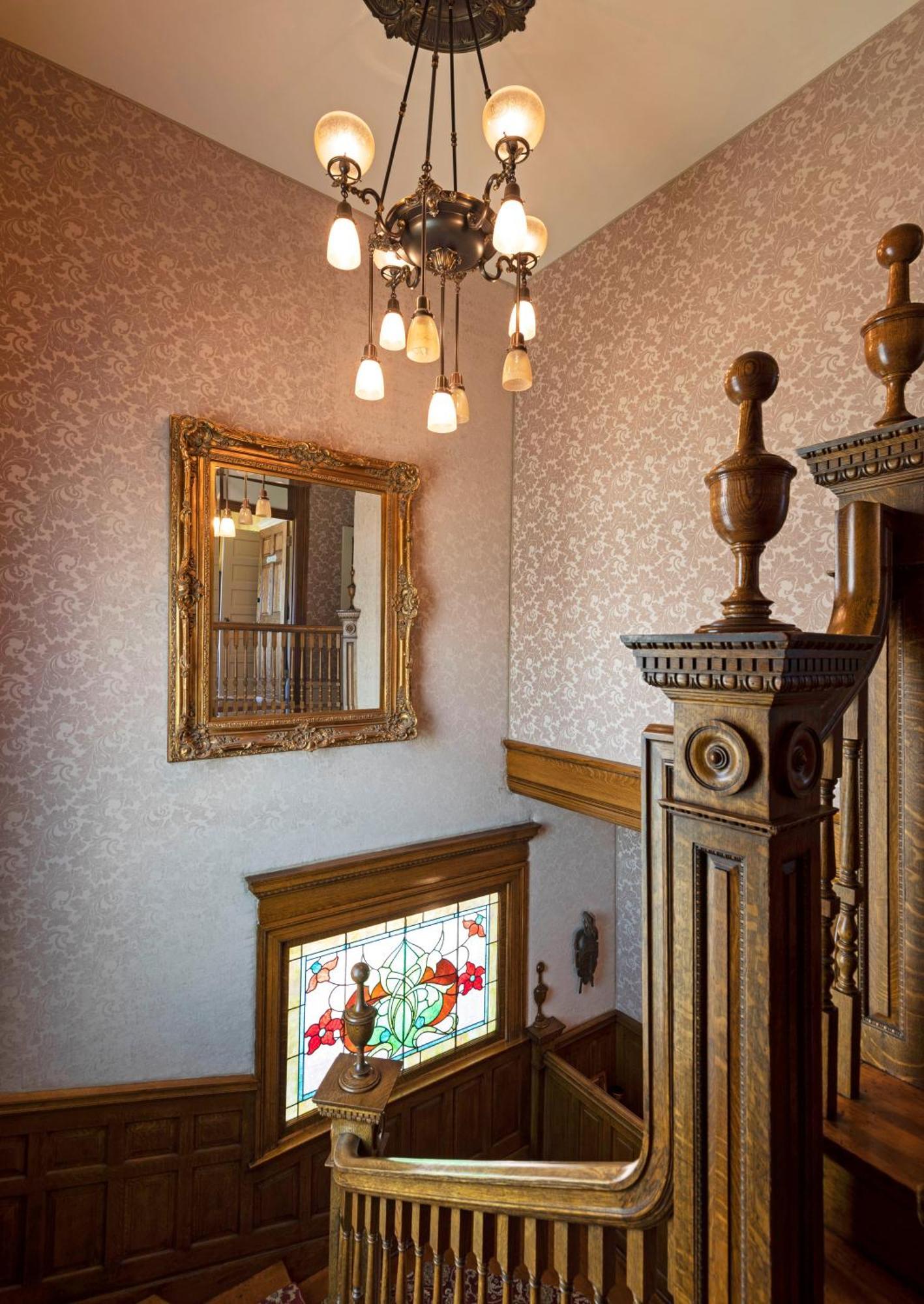 The Gibson Mansion Bed And Breakfast Миссула Экстерьер фото