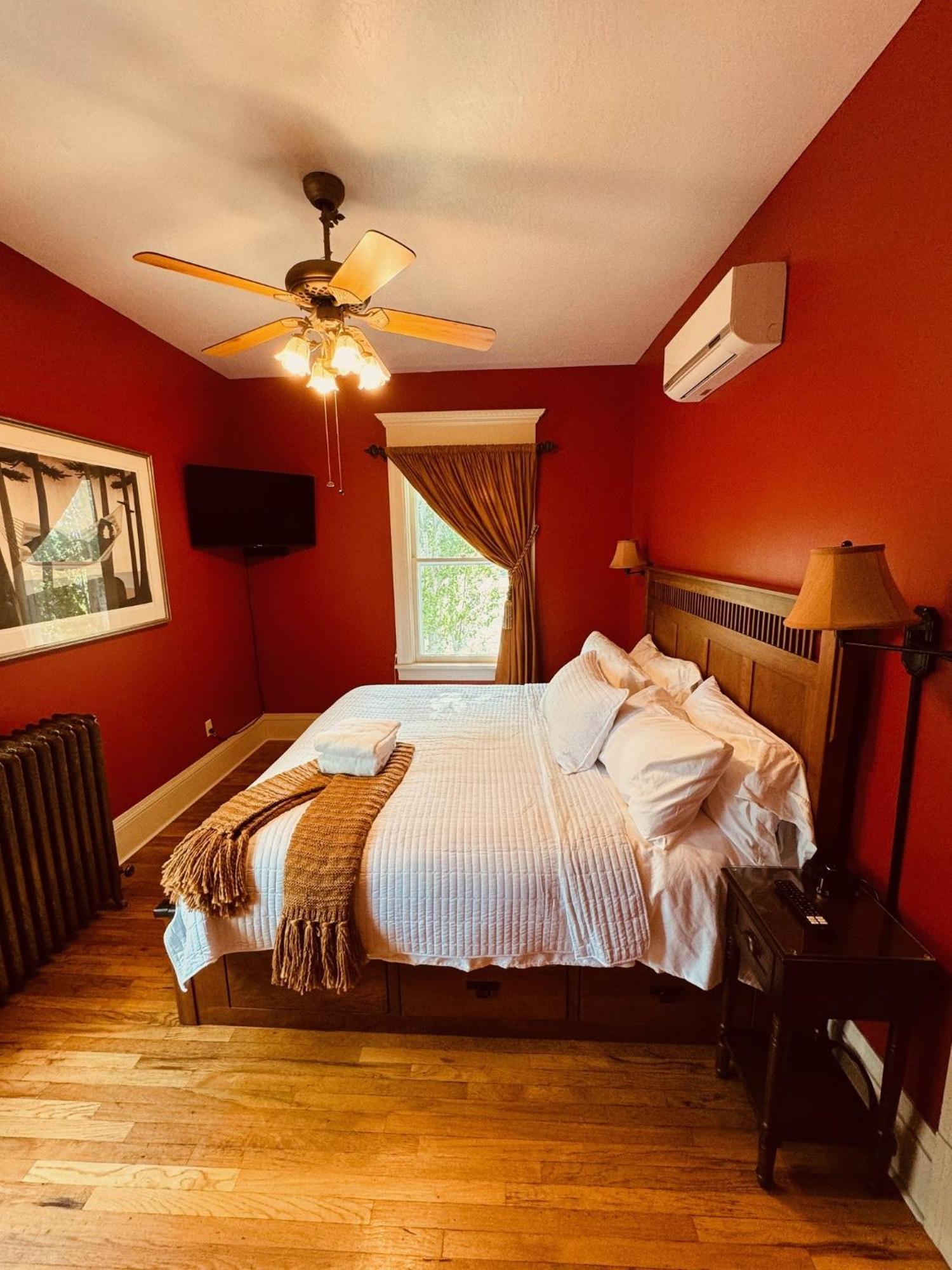 The Gibson Mansion Bed And Breakfast Миссула Экстерьер фото
