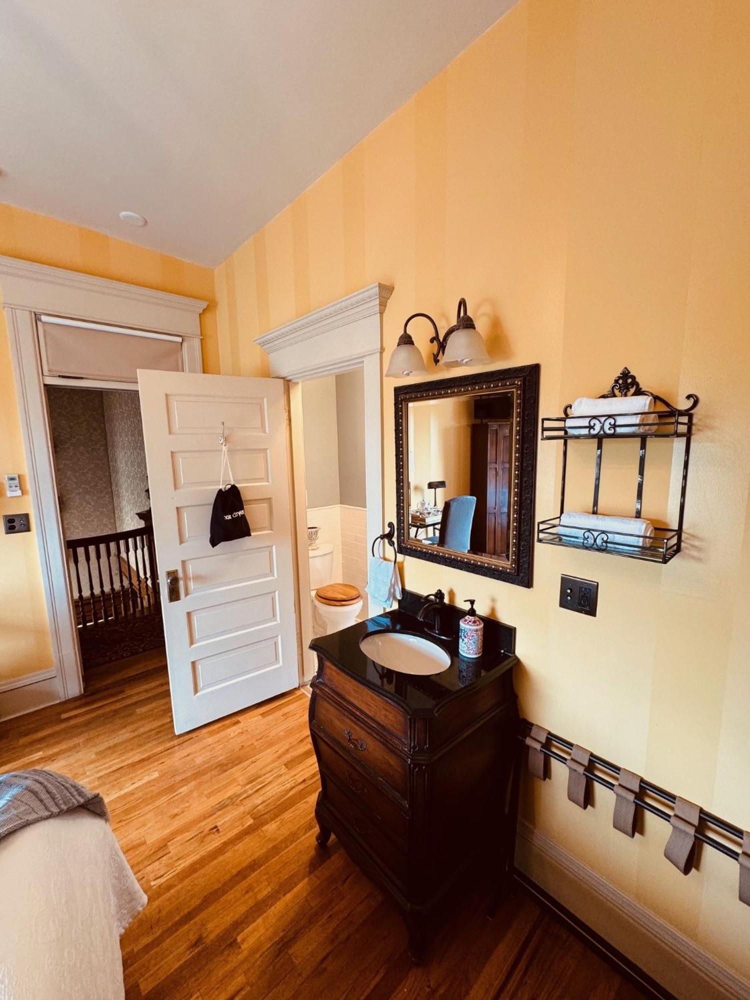 The Gibson Mansion Bed And Breakfast Миссула Экстерьер фото