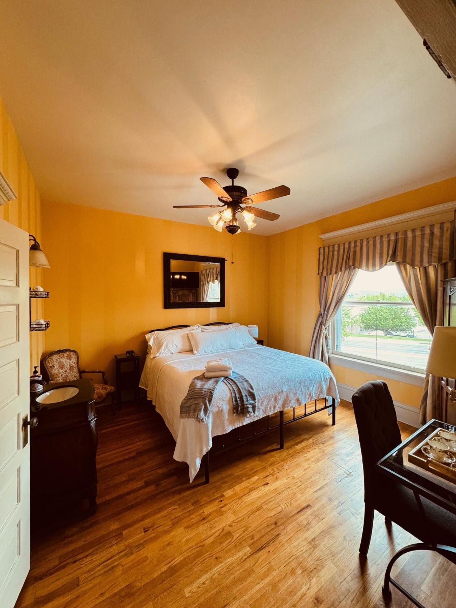 The Gibson Mansion Bed And Breakfast Миссула Экстерьер фото